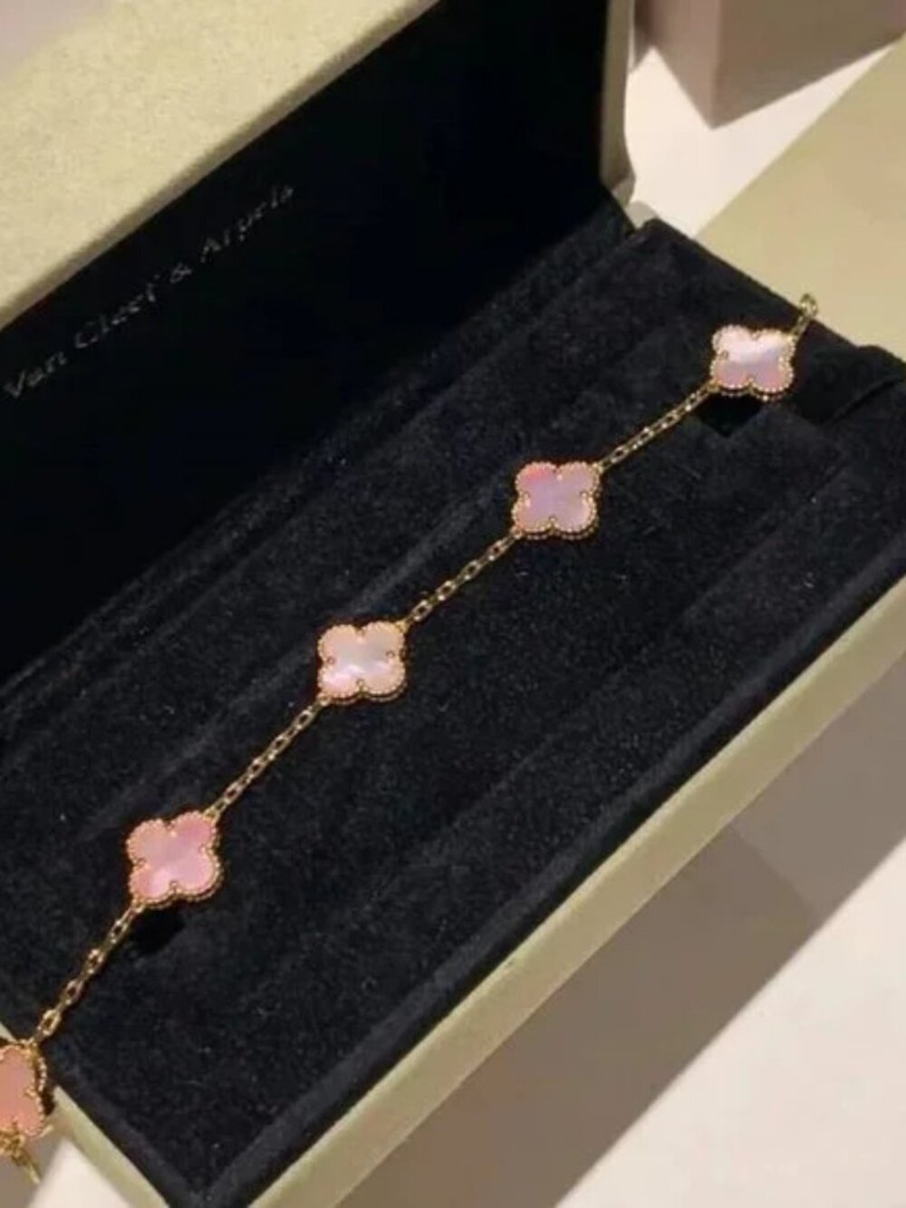 ✨ Van Cleef & Arpels Pink Bracelet ✨